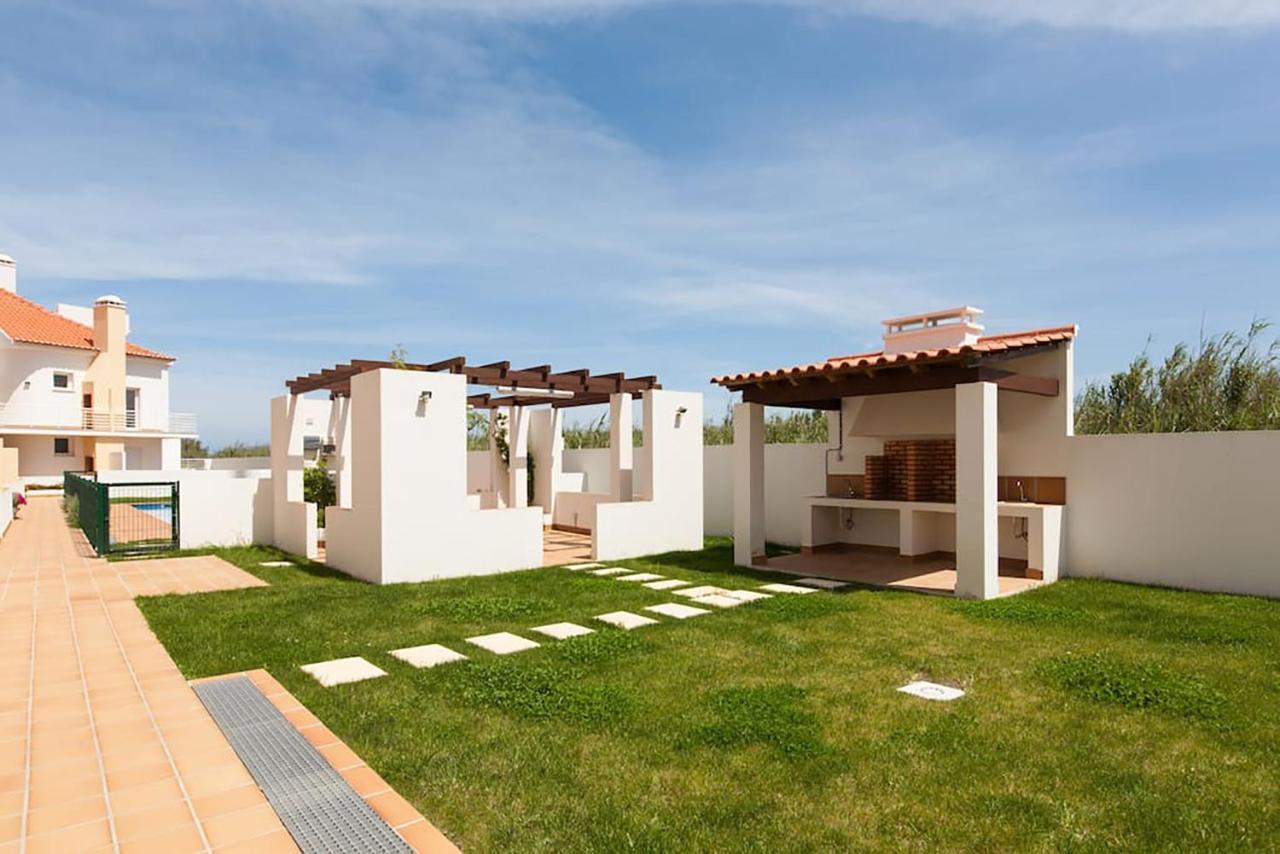 Casa Sardinha - Praia E Piscina - T2 Ferrel  Exterior photo